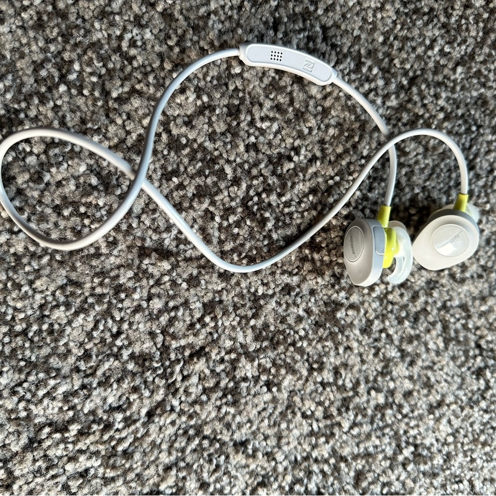 Bose soundsport headphones